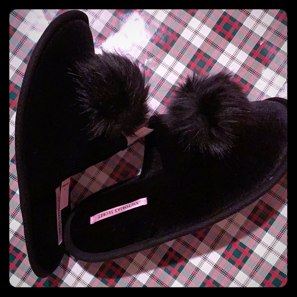Victoria’s Secret house slippers